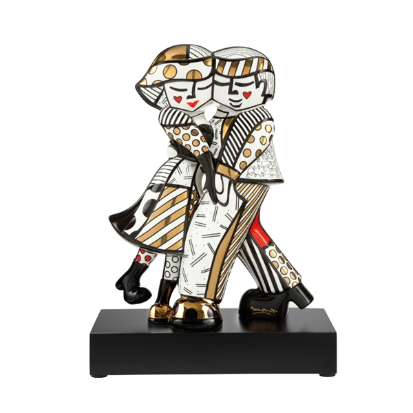GOLDEN CHEEK TO CHEEK